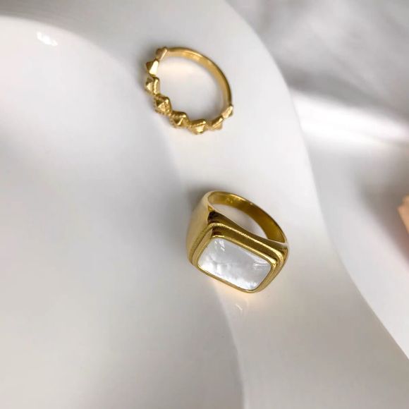 18K Gold Plated Square Diamond Milgrain Ring - Picture 3 of 6